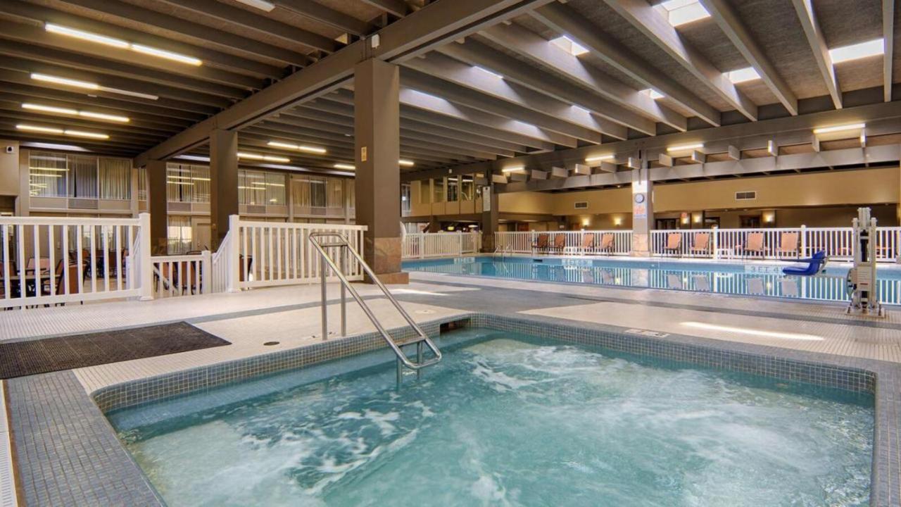 Norwood Inn & Suites Mankato North Mankato Luaran gambar